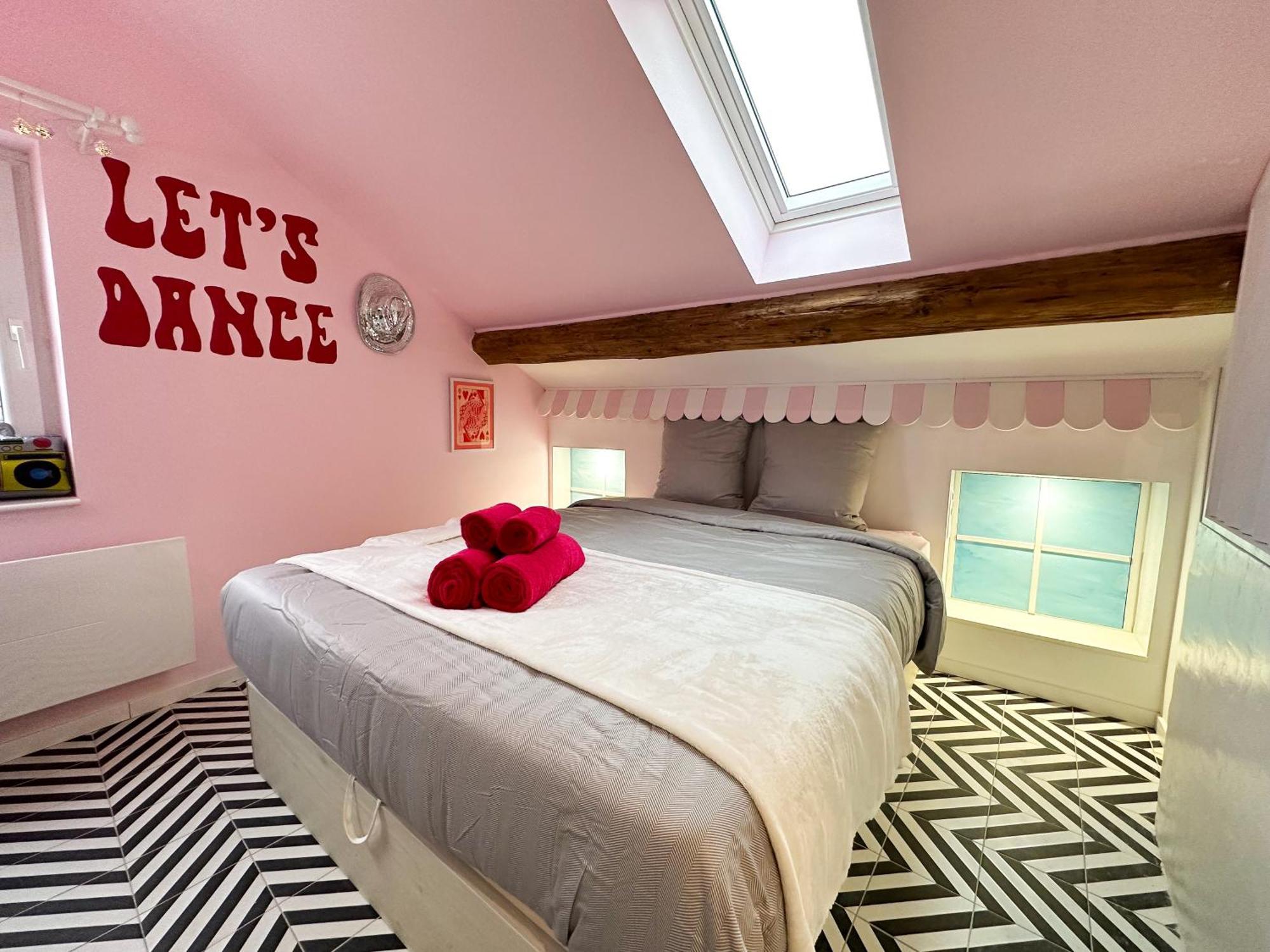 Chambre Disco Paradisio 셀레스탓 외부 사진